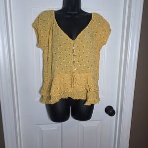 Rue21 Yellow Floral Button-Front Ruffle Peplum Blouse